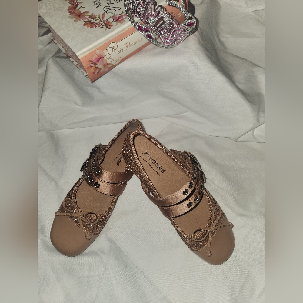 Woman Flats